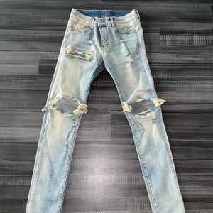 Mnml men’s skinny biker jeans.